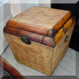 D29. Decorative rattan box. 